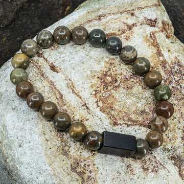 Týr - Earth brown fused red and green - Beaded bracelet