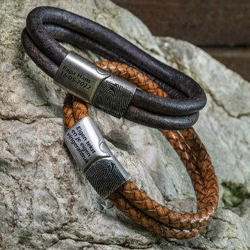 Fingerabdruckgravur auf doppelt geflochtenem Lederarmband