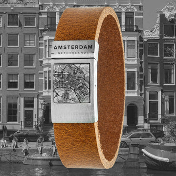 Card bracelet <b>Cognac</b> leather with hometown