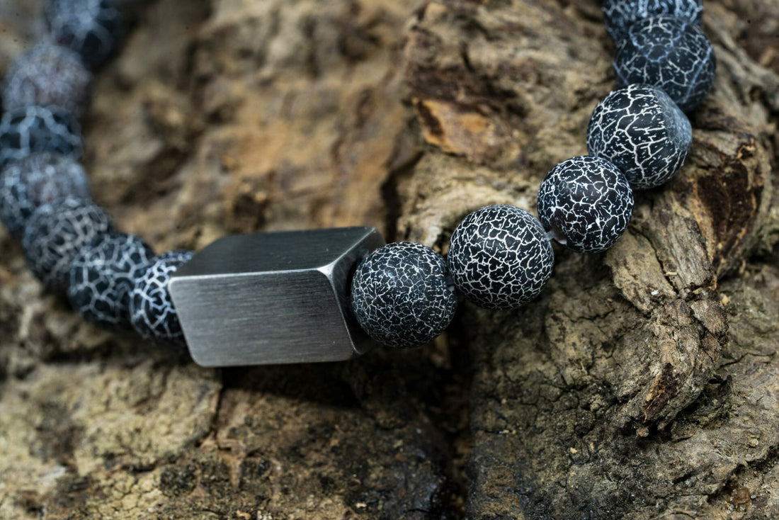 Aditya - Frozen Agate - Beaded bracelet 