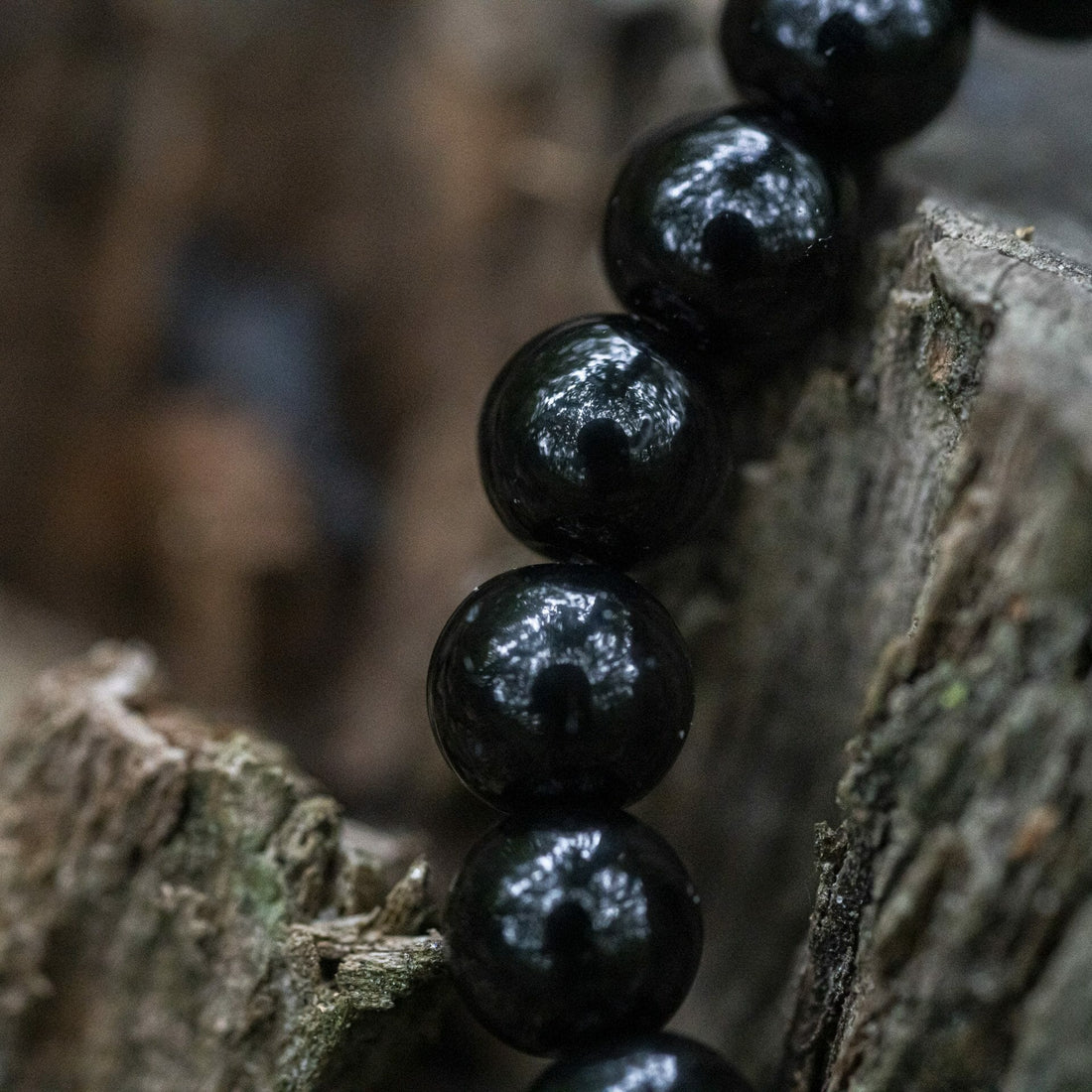 Shiny 'black glass' Beaded Bracelet