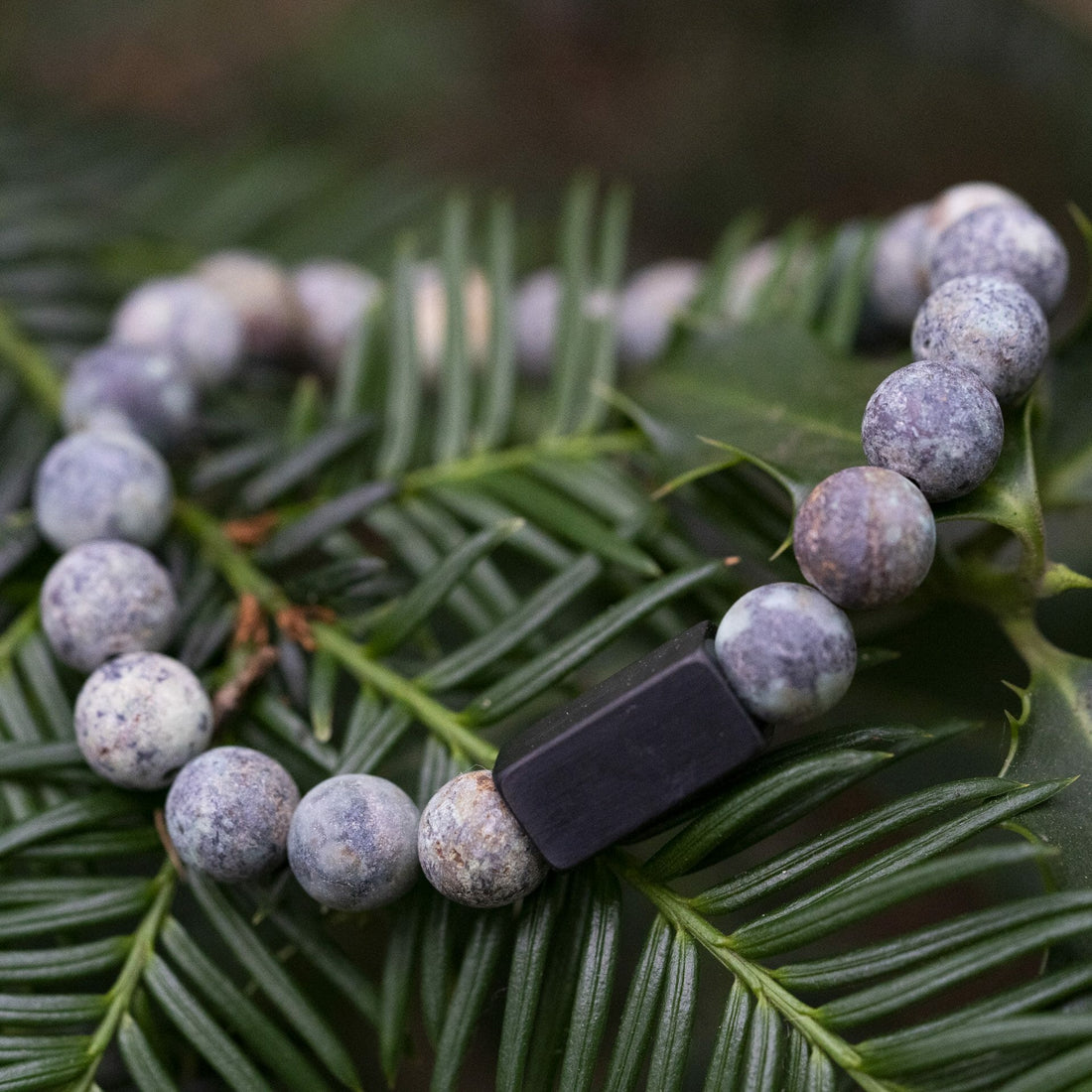Namensgravur „Matte Stoney Look“ – 8 mm türkisfarbenes Perlenarmband