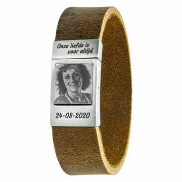 <b>Vintage</b> leather photo bracelet with your own photo